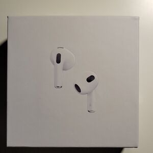 Apple AirPods in Classic White